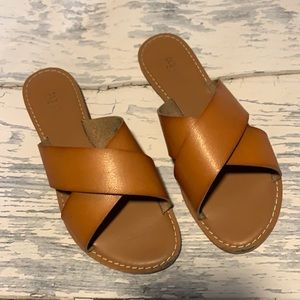 Tan cross strapped sandals size 9